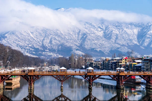Your Dream Vacation Starts in Kashmir thumbnail 3
