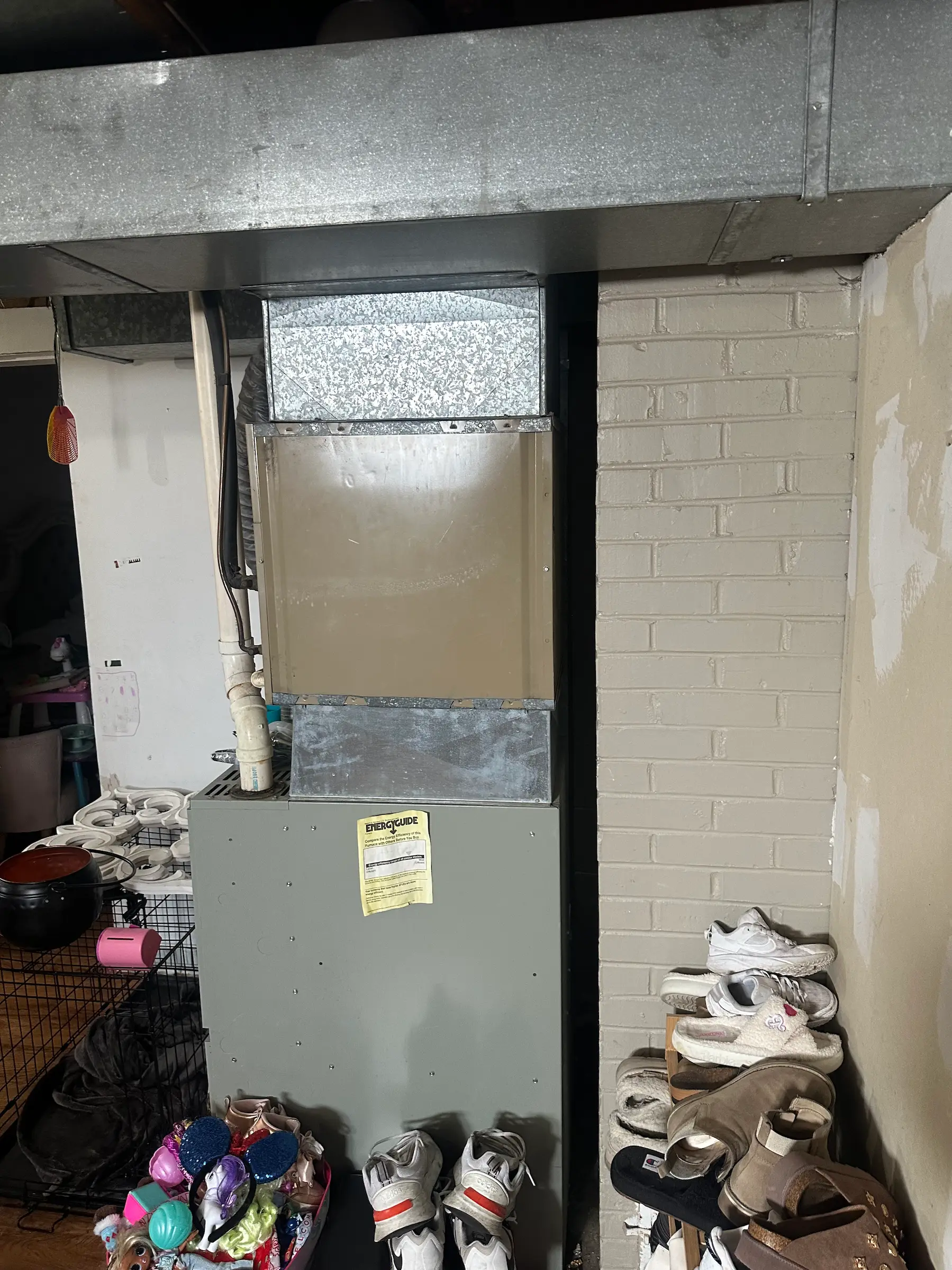 BASEMENT STUDIO RENOVATION ADJACENT TO BEDROOM AREA - Service focus: Studio Design