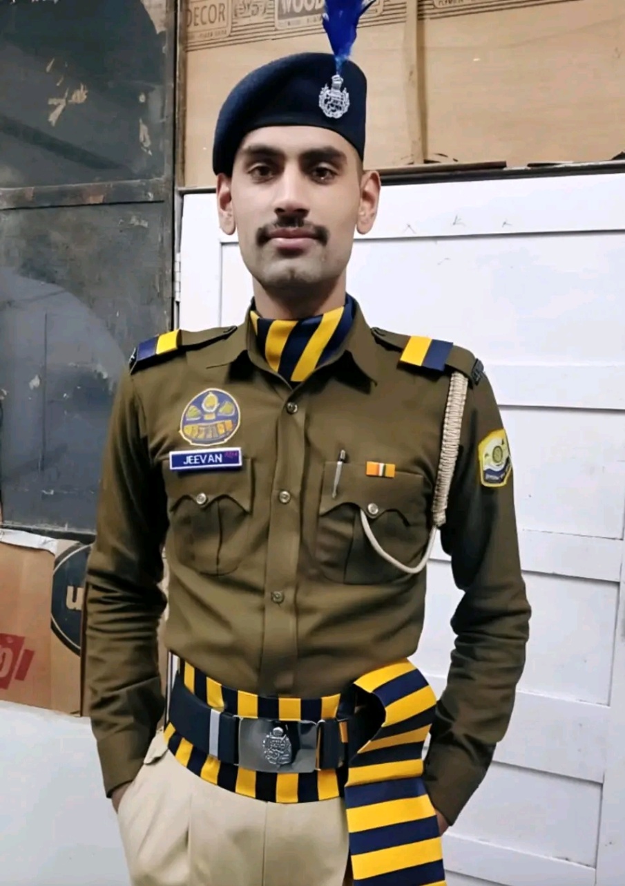 मिस्त्री का बेटा बना तहसीलदार, जीवन लाल ने HAS परीक्षा पास कर रच दिया इतिहास