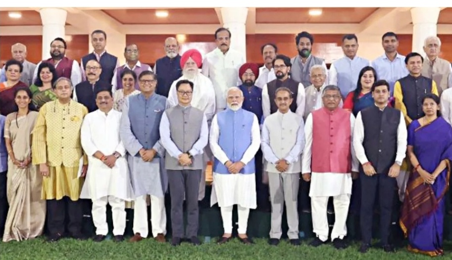 विदेश भेजे प्रतिनिधिमंडलों के सदस्यों ने पीएम मोदी साझा किए  अपने  अनुभव ..