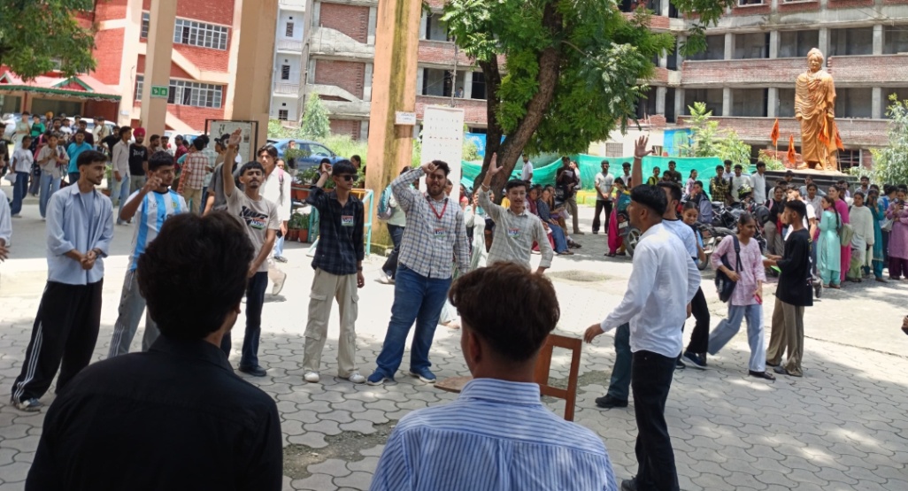 ओडिशा की छात्रा को न्याय दिलाने के लिए पांवटा साहिब एनएसयूआई का हल्लाबोल ए