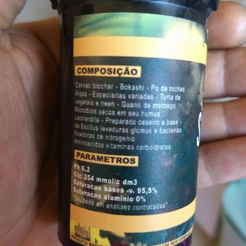 Super Skunk growlog photo: Nutriente usado a partir de hoje diluí 1g para 300ml.-------diluir na rega 20ml a cada 15 dias