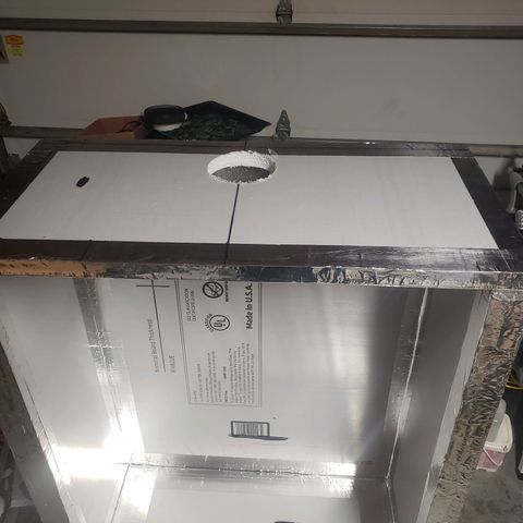Geloctane  growlog photo: Gotta make sure I can control the humidity and the temperature now then put some shelves in And hopefully a Bud chandelier 