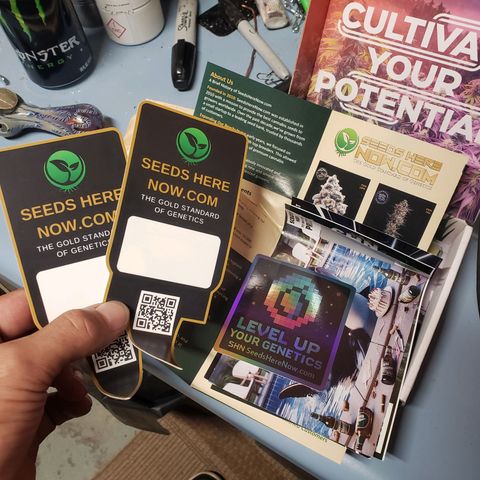 Geloctane  growlog photo: I ordered a couple seeds from seeds here now  Looking for that dead roadkill skunk smell 