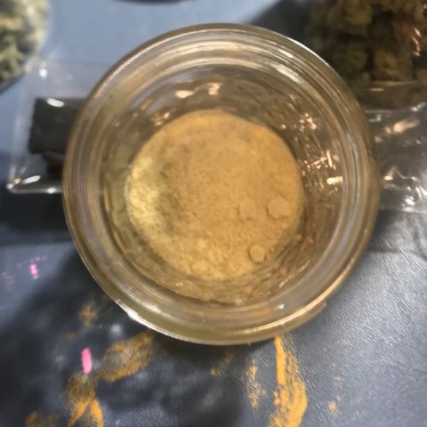 Molly growlog photo: Dried and Jarred for Cure. 172 Grams of Bud, Small Jar of Keif, 1 Jar of shake and a bag of Sugar leaves for Butter/Edibles. 
