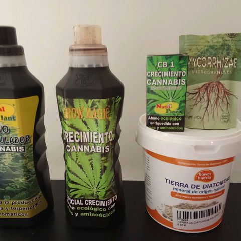 AK-49 Auto #2 growlog photo: Prepping the soil for the AKs