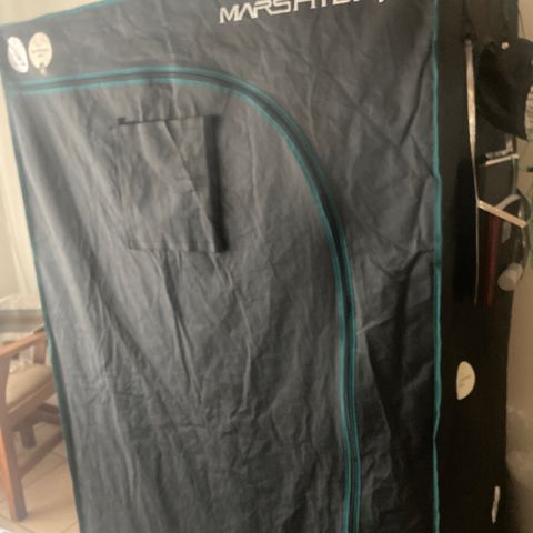 Tortoni growlog photo: These two one is for this tent and the other one is for a wooden built box tent diy almost finished thanks seedsman and the best grow for everything so far 
