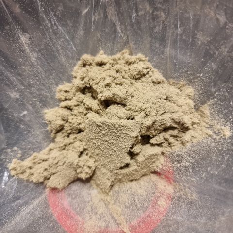 Foto do growlog de 💣: Hasch aus dem fermentierten Verschnitt