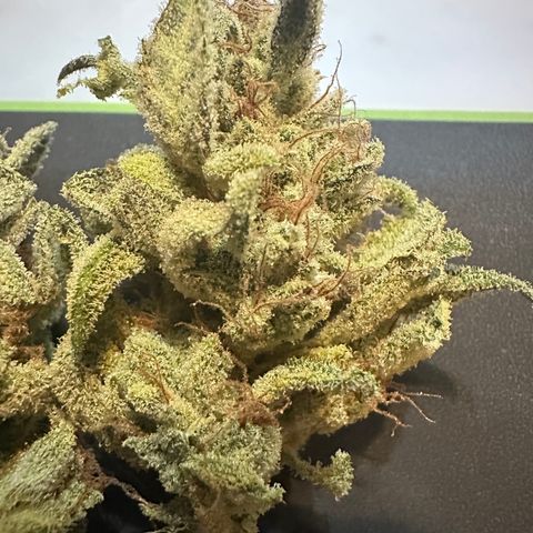 Eleanor growlog photo: 48 grams, 1.7 oz