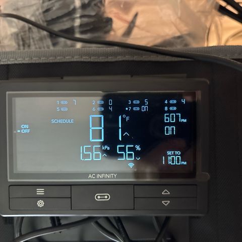 Banana OG Auto F4 growlog photo: Swapped out controller for 69 PRO +.
Added supplemental lighting 20/4 light schedule and main light is on 18/6.
Refilled humidifier, adjusted oscillating fan and started recirculating inline fan.