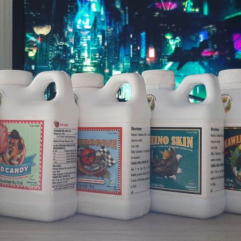 Original Cinderella Auto growlog photo: The fertilizer kit I use