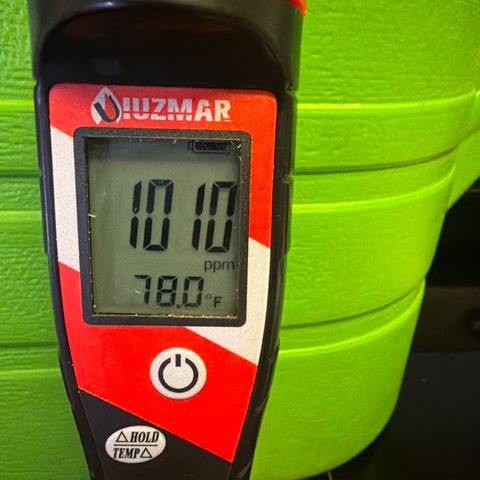 Sundea Driver  #1 growlog photo:  Today is the beginning of the seventh week of flower. I gave it 1 1/2 teaspoon of micro one three-quarter teaspoons of flour grow 1.25 teaspoons of flour bloom 1 mL of Calimag 2 mL of cool bloom and 1 teaspoon of stash blend. PPM 1000. PH 6.69. And the temperature 77.9°F for the water temperature. Inside temp temperature 82°F. Growing in Fox farm soil ocean forest mixed with miracle grow potty mix.