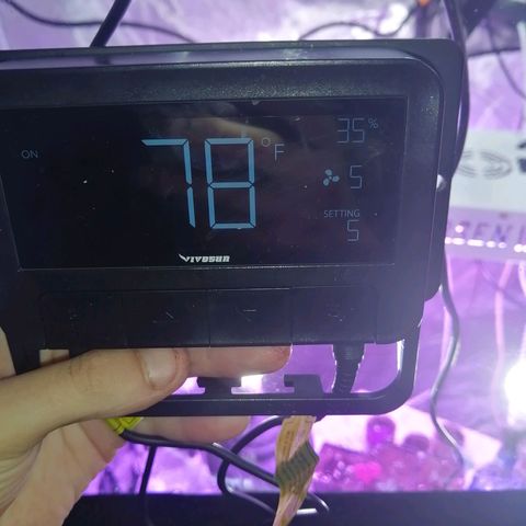 Mac 1  growlog photo: New fan with controller no idea how to use it but I'll figure it out also got new nurturing to try out 