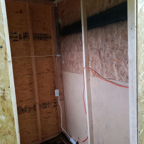 SLH growlog photo: Been working hard to get this mofo ready...lol...this weekend at the latest, will move to tent in grow room. 