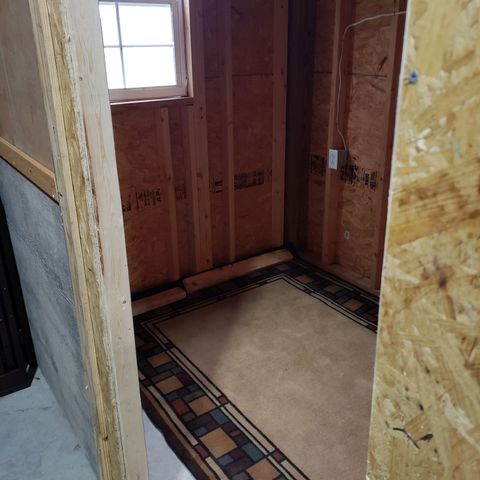 SLH growlog photo: Been working hard to get this mofo ready...lol...this weekend at the latest, will move to tent in grow room. 