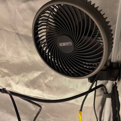 Mac 1 growlog photo: Added all Ac Infinity ventilation and environment control 
