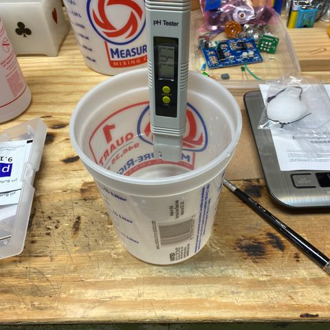 Blue Dream Auto growlog photo: Dropped the Bud Candy 1ml/500ml mix from 7.4 to 6.3 with pH down.