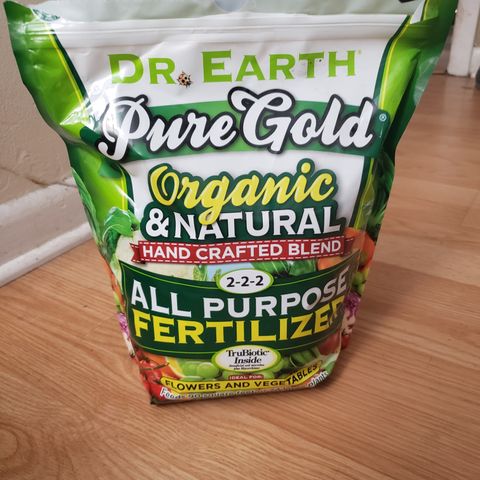 Destiny  growlog photo: Got ROOT RIOT for my seeds
Dr. EARTH PURE GOLD
Earthworm castings