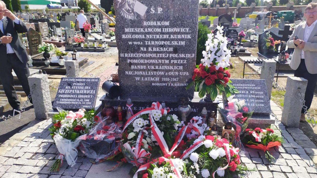 Odsłonięcie pomnika ofiar pomordowanych na Kresach w Korfantowie