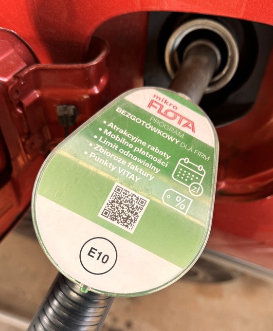 Pierwsze tankowanie E10!