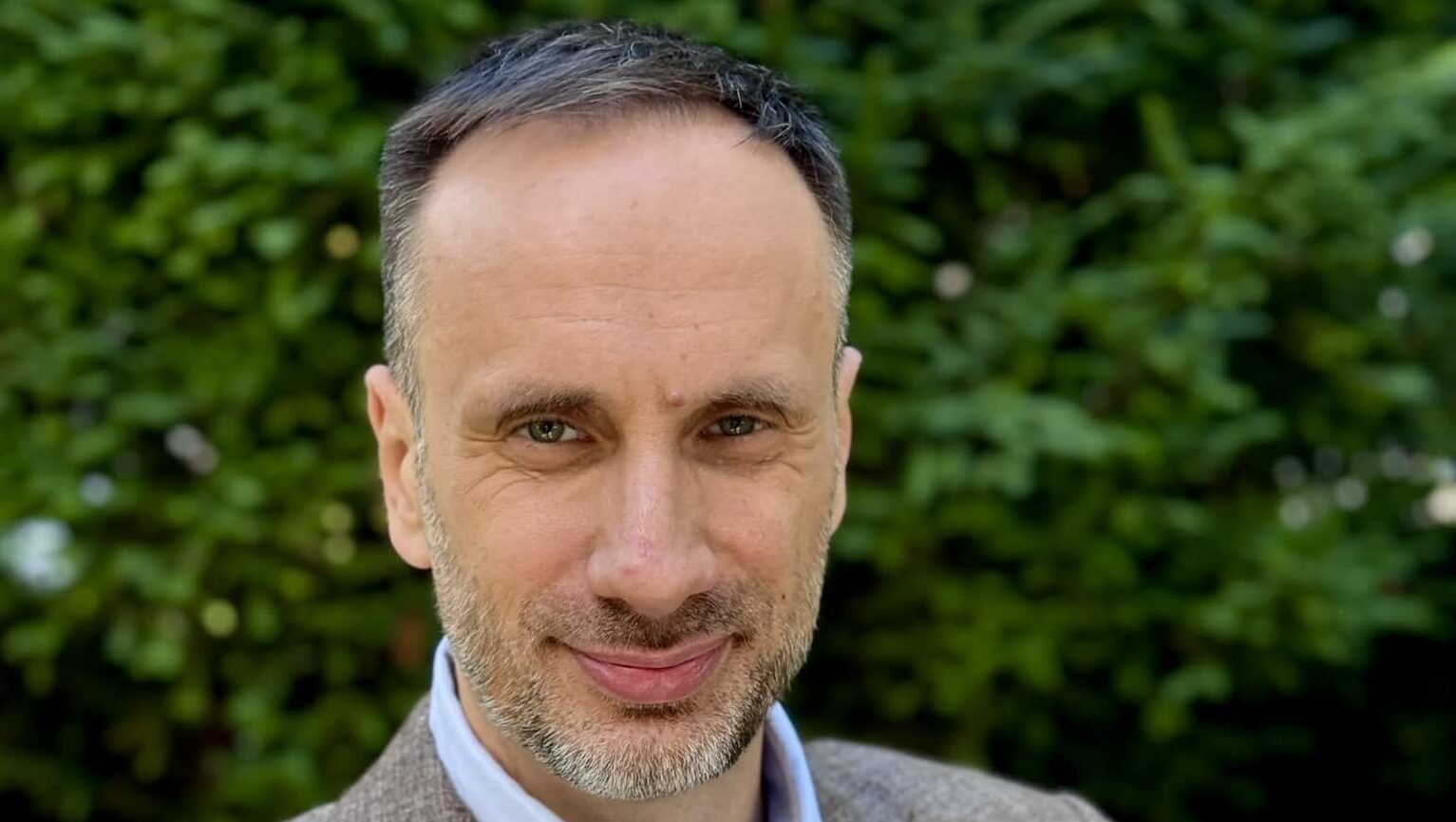 Zdjęcie do artykułu: Janusz Kowalski dla tysol.pl: Przez wysokie ceny energii Polska de facto finansuje transformację energetyczną innych państw