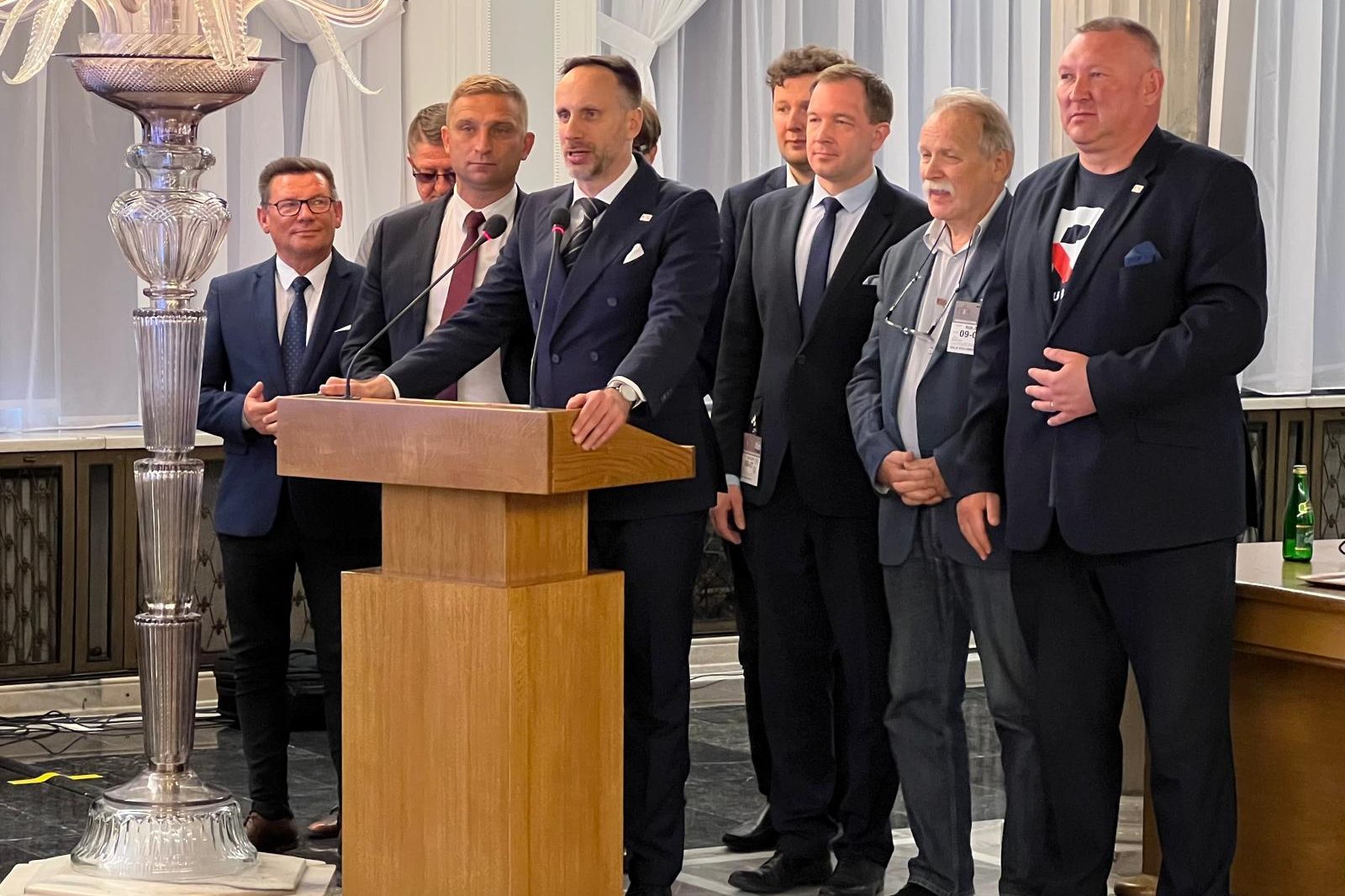 Historyczne posiedzenie Parlamentarnego Zespołu Ruchu Obrony Granic!