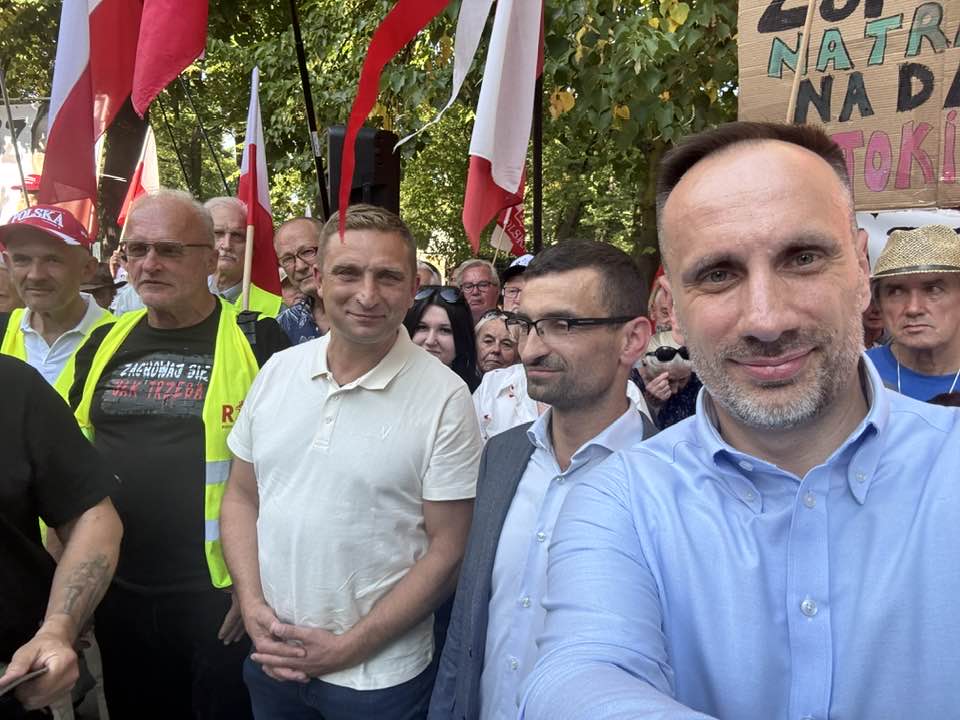 Zdjęcie do artykułu: Rozliczymy rząd Tuska za KPO! ZŁODZIEJE!