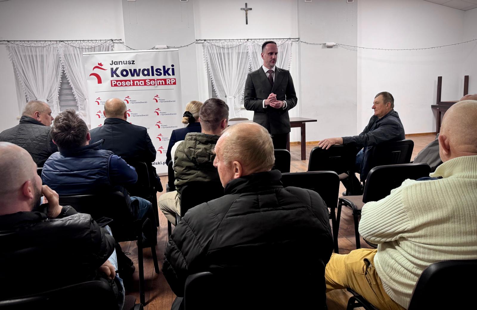 Wieczorne spotkanie z mieszkańcami w Lipowcu