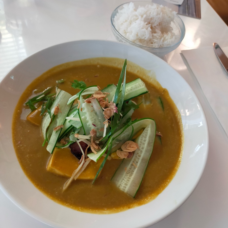 イエローカレー
 (Yellow curry)