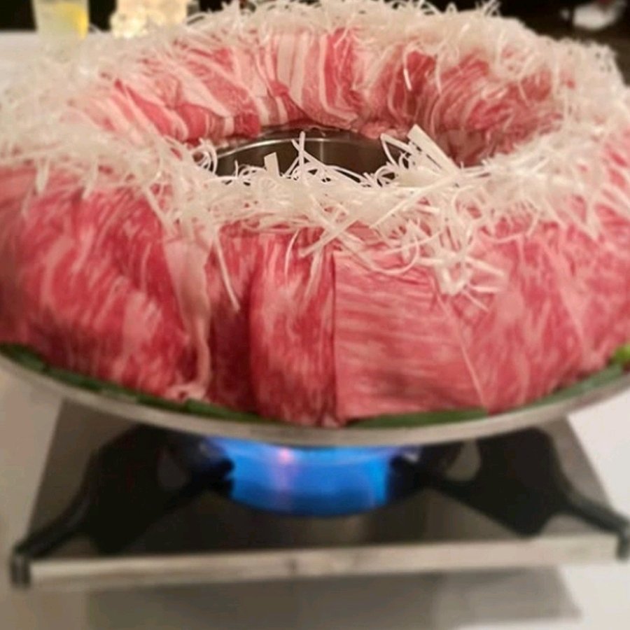 博多炊き肉鍋 (Hakata Takiniku Nabe)