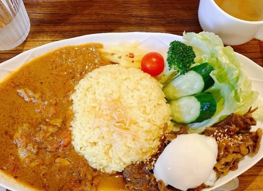 Sambal Beef Yakiniku & Chicken Curry(サンバル牛焼肉&チキンカレー)