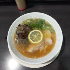 超アッサリの豚骨ラーメン