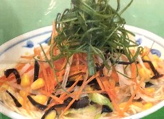 肉不使用。大豆と野菜出汁のラーメン
