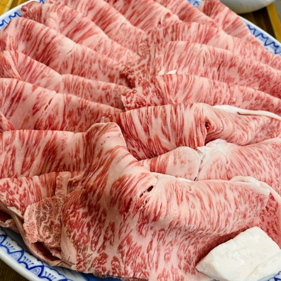 마쓰자카 소고기 스키야키(松阪牛のすき焼き)