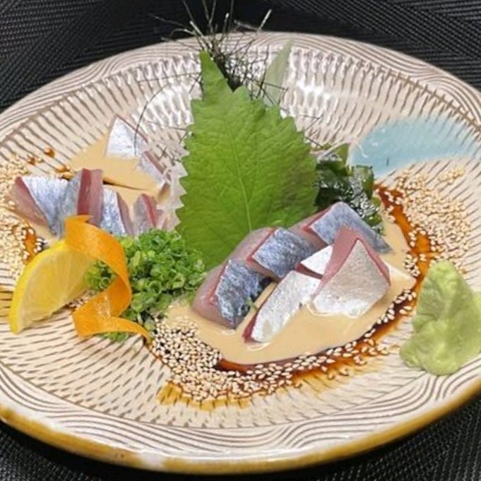 白胡麻鯖