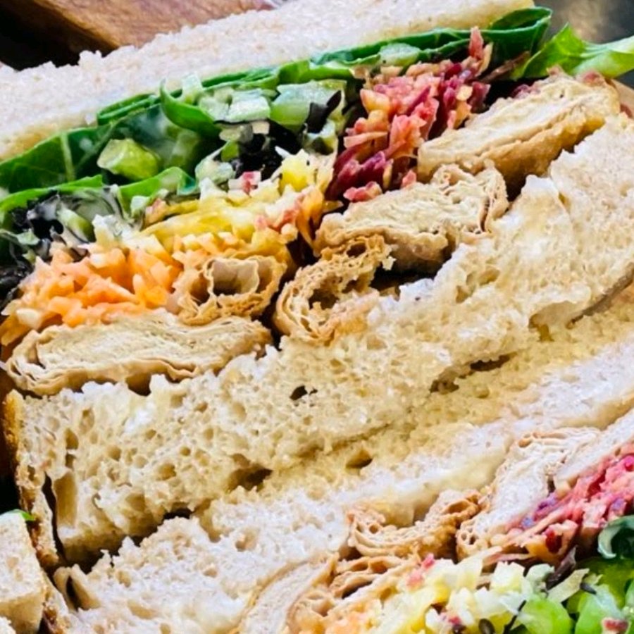 全粒食パンのベジミートサンド