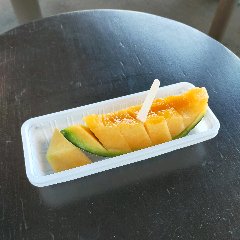 저렴한 가격으로 후라노산 멜론을 맛볼 수 있다