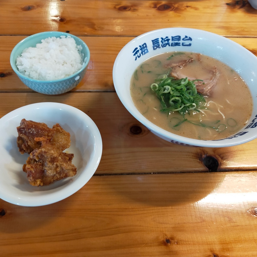 ラーメン 唐揚げ＋ご飯セット
 (Ramen Karaage + Gohan Set)