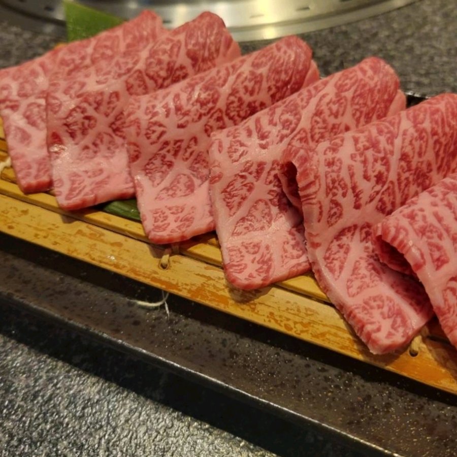 イチボの焼きしゃぶ (Ichibo no yaki shabu)