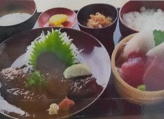 希少部位である鮪のほほ肉を、ステーキのように食べる定食