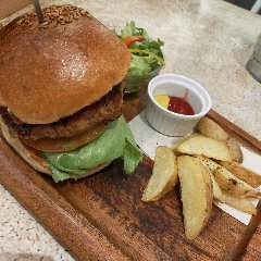 Hamburguesa elaborada con carne de soja