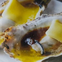 味噌とバターで味付けした焼き牡蠣