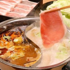 Spicy shabu-shabu perfect for those who love spicy food.