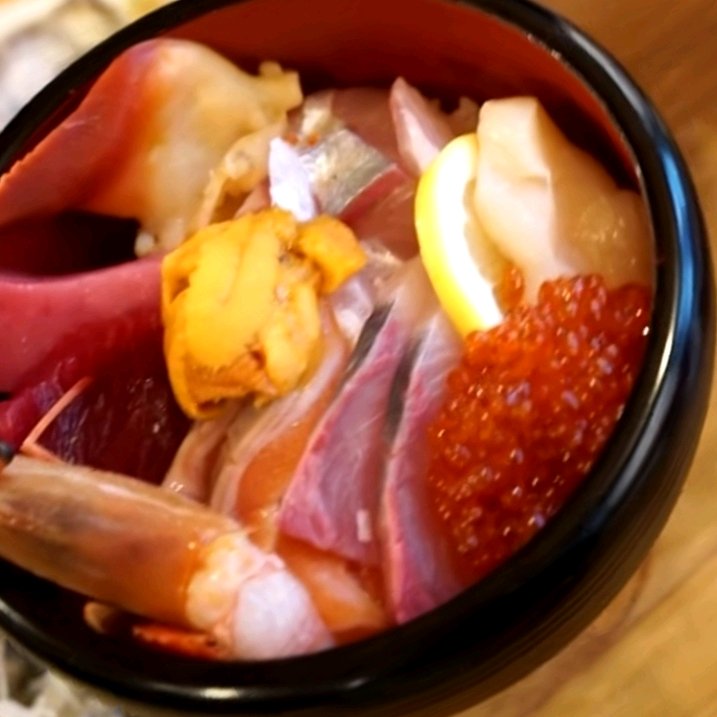 海鮮丼
