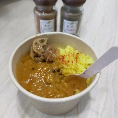調味料は塩だけ。素材とスパイスの優しいカレーライス