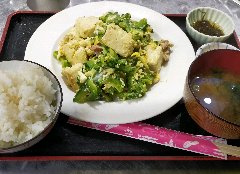 豆腐が少し大きくてゴーヤが少し多い気がするゴーヤチャンプル