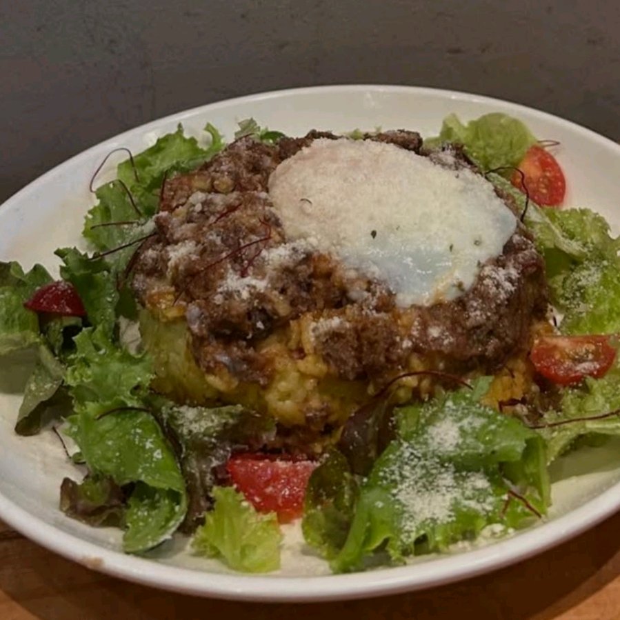 자가 제작된 미트 소스 키마 카레(自家製ミートソースのキーマカレー)