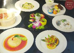 旬の食材をふんだんに使ったコース。
