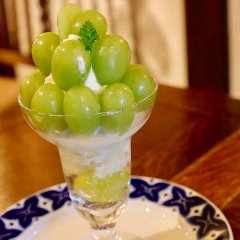 샤인머스켓을 아낌없이 담은 파르페 파르페