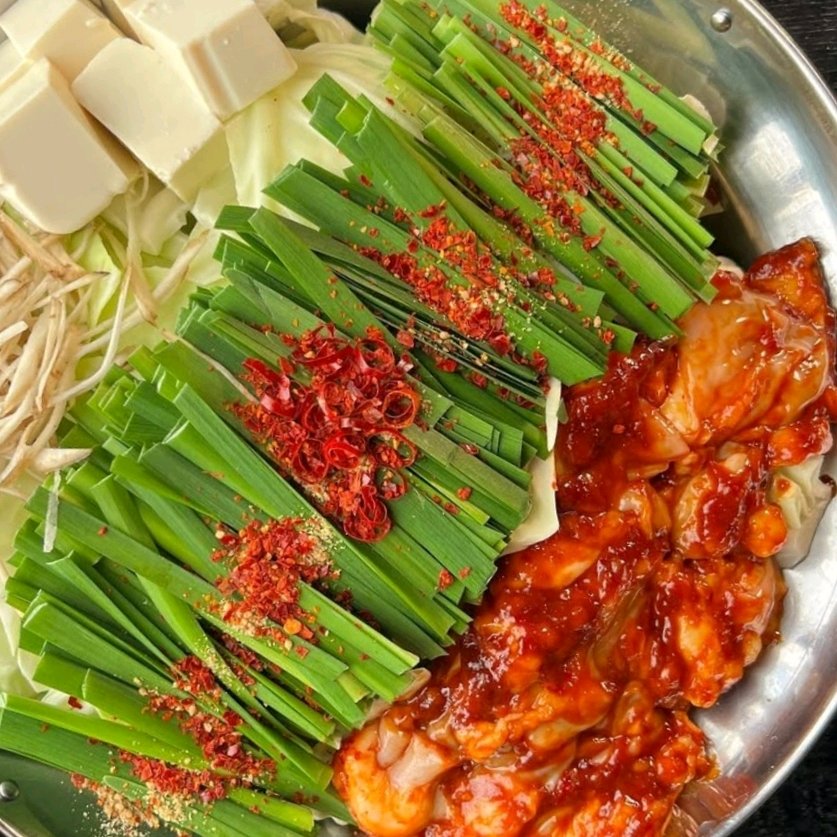 辣味噌杂烩锅(辛味噌モツ鍋)
